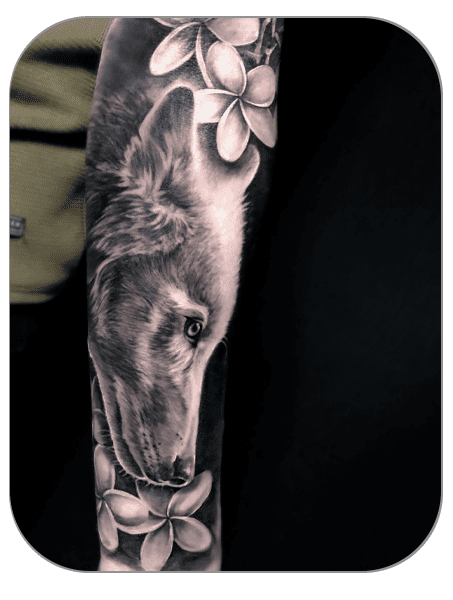 tattoo Lobo blanco hecho por Azumi en The last gallery tattoo Mollet del Vallès, tattoo realista